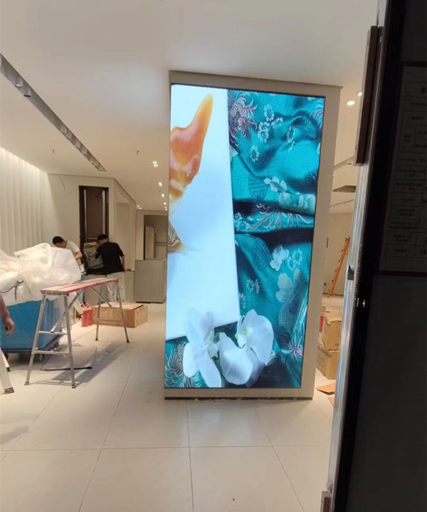 威信商场门店转角LED显示屏